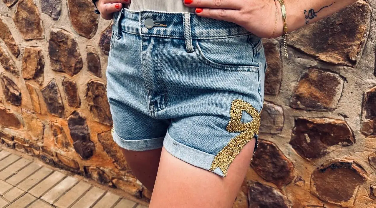 Signature Bow Short — image 5